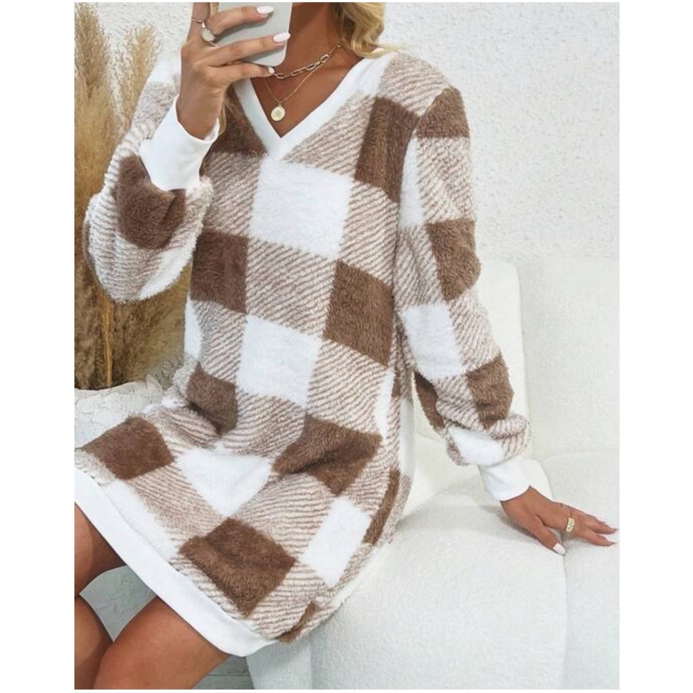Cozy Checkered Gingham Print Teddy V neck Sweater Dress - Picture 2 of 4